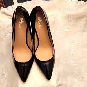 Mixx Shuz Patent Leather Pumps.